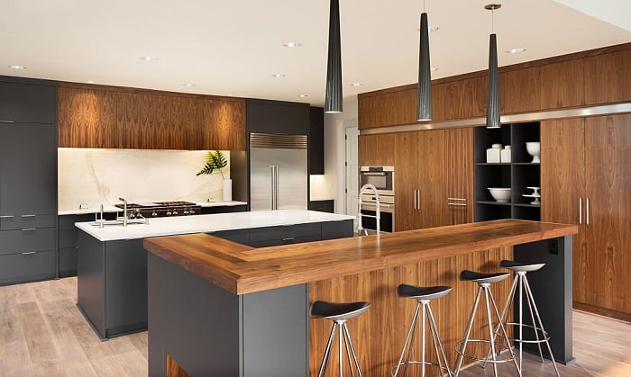  Maple cabinets with black touches