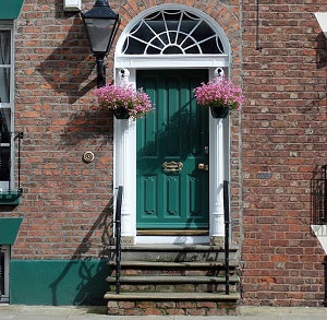 front-door-colors-with-orange-brick