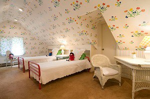 low-ceiling-small-attic-room-ideas
