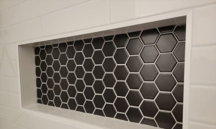 bullnose-subway-tile-shower-niche