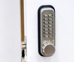 types-of-sliding-glass-door-locks
