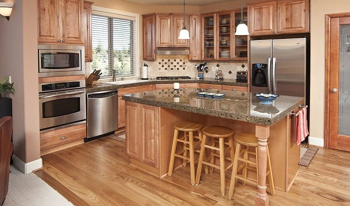 what flooring goes with oak cabinets