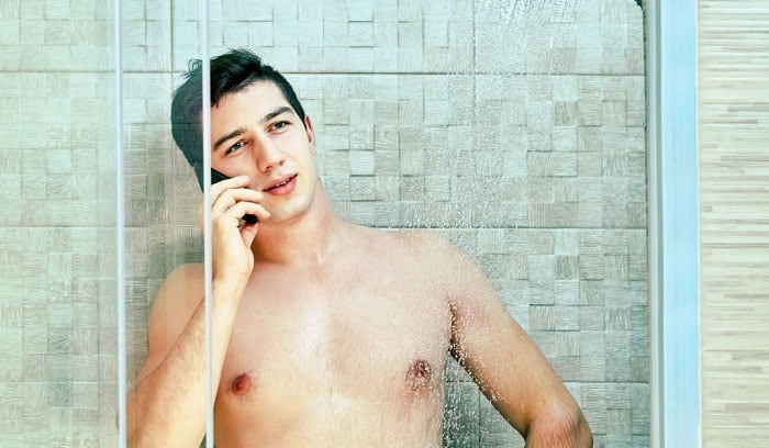 shower-with-phone