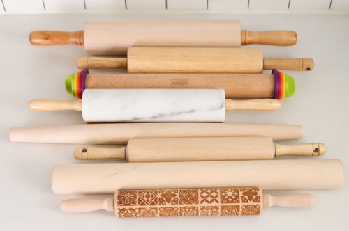 wring-clothes-by-rolling-pin