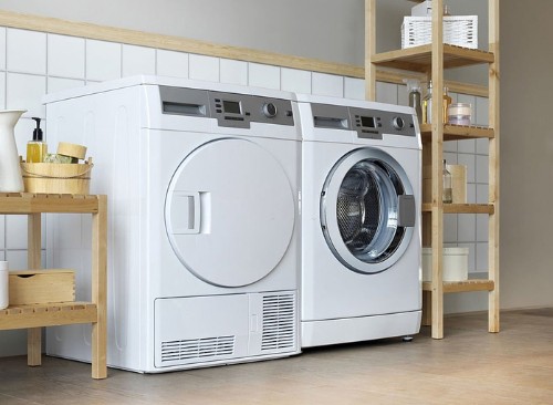 wring-clothes-by-washers-and-dryers
