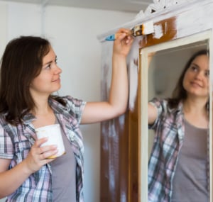 Use-Ceiling-Paint-for-Closet