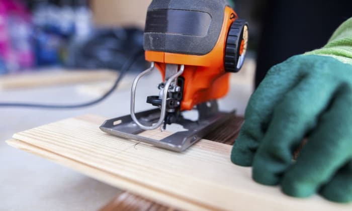 Dremel-to-cut-vinyl-plank-flooring