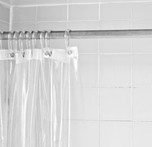 choosing-Shower-curtain-liners-for-Walk-in-Shower