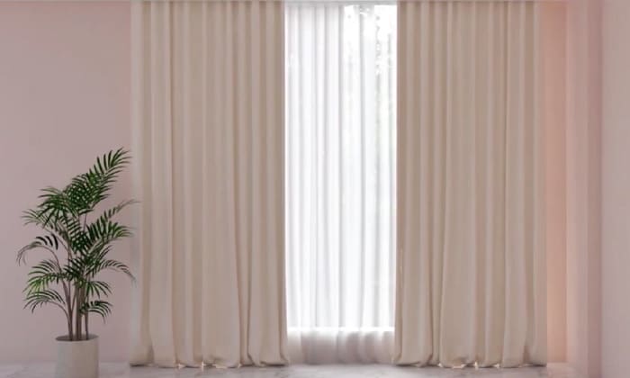 cream-curtains-with-pink-walls
