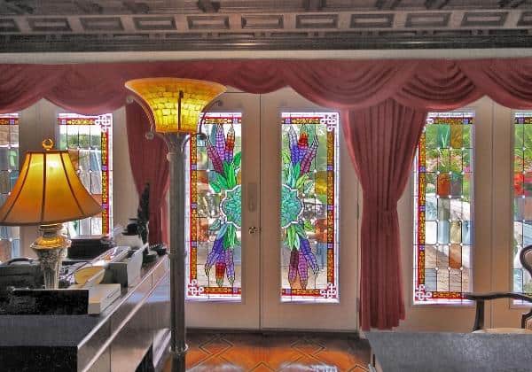 painting-glass-door-for-privacy