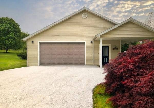 white-stones-driveway