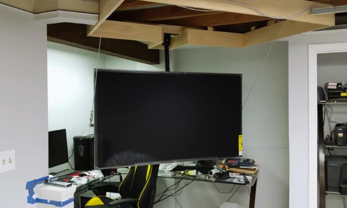 Wiring-and-connecting-TV-devices-ideas-in-garage